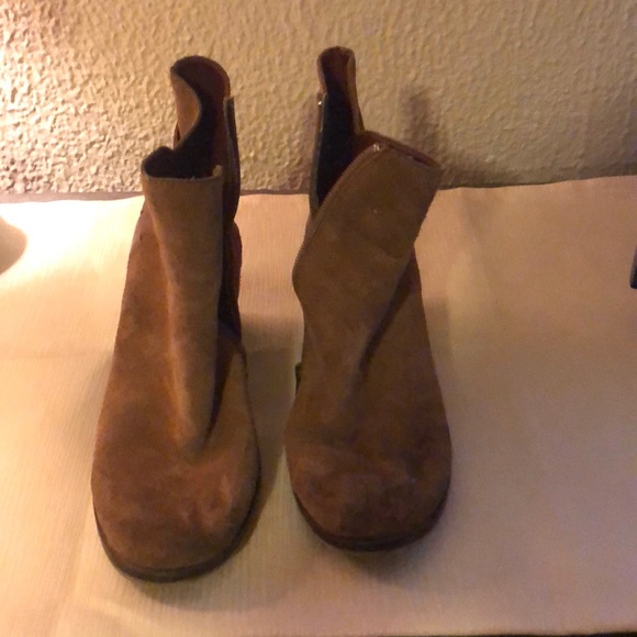 Shoes - Picture 1 of 2